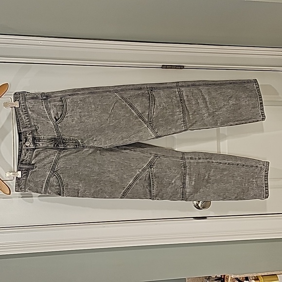 BDG Urban Outfitters Henri Seamed Gray High Rise Straight Leg Jeans - Size 26 - Picture 3 of 8